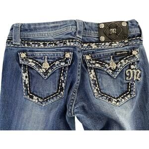 Miss Me Sz 26 JE5453E9L Easy Rise Boot Cut Distressed Denim Jeans